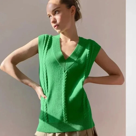 Aritzia Sunday Best Winston Wool Blend Sweater Vest Green Size Small - Picture 2 of 8